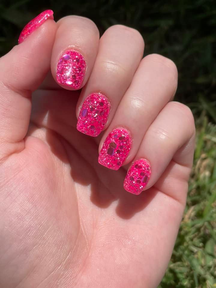 Dip Powder: Breast Cancer Awareness
