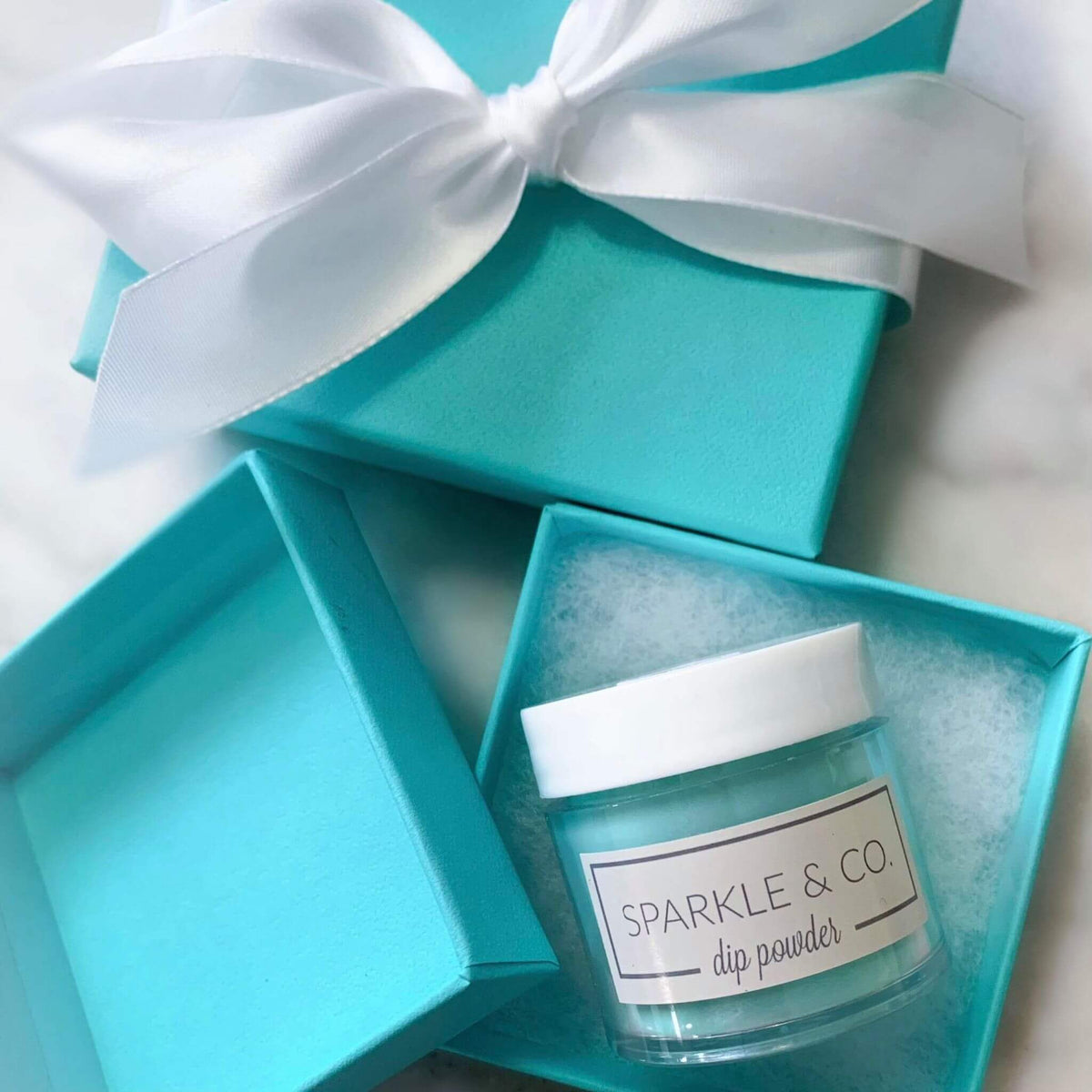 Dip Powder dp.03 Breakfast at Tiffany's Sparkle & Co.