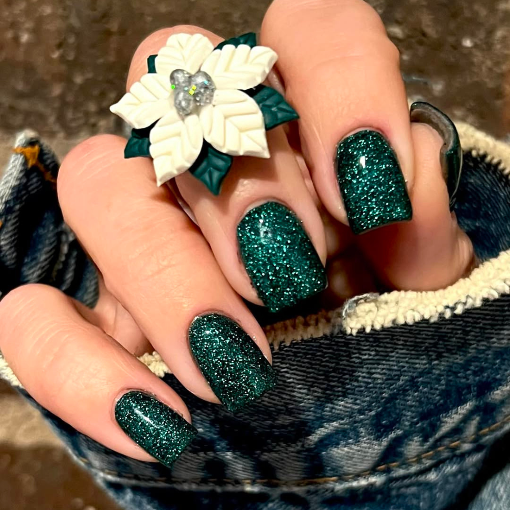 Dip Powder: dp.216 Happy Holly-days